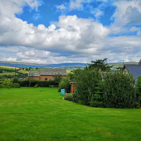 Chalet Summer House, Glassonby